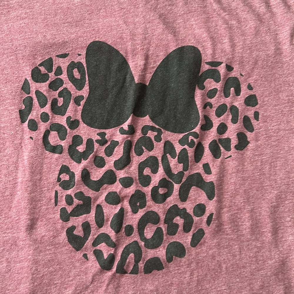 Mom & Me Disney tees - Picture 2 of 5